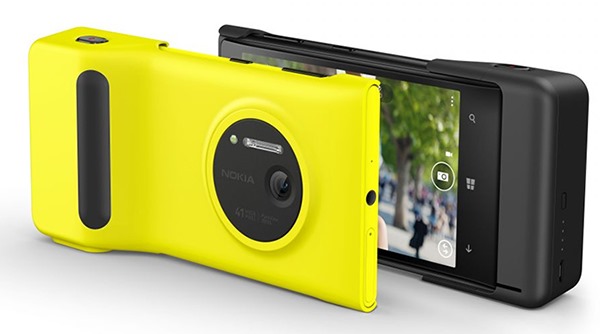 The Nokia Lumia 1012 Camera Grip